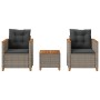 Mesita y sillas con cojines 3 pzas ratán PE madera acacia gris