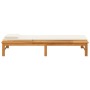 Tumbona con cojín blanco crema y almohada madera maciza acacia