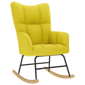 Silla mecedora de tela amarillo clara