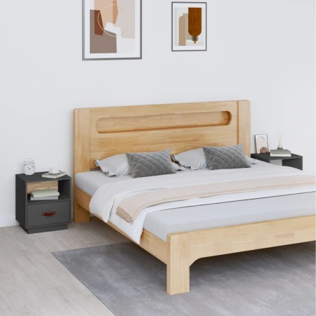 Mesitas de noche 2 uds madera maciza pino gris 40x34x45 cm en Mesitas de noche | Comprar online en Foro24