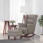 Sillón mecedora patas madera y taburete terciopelo gris claro