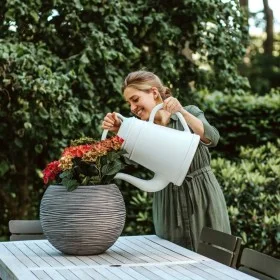 Capi Watering Can Xala Lungo 12 L light gray by Capi, Watering cans - Ref: Foro24-442120, Price: 57,15 €, Discount: %
