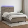 Boxspringbett mit Matratze und LED-Leuchten taupegrauer Stoff 140x200 cm von , Betten und Lattenroste - Ref: Foro24-3135121, ...
