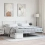 Estructura de cama de metal con cabecero blanco 193x203 cm de , Camas y somieres - Ref: Foro24-372332, Precio: 98,24 €, Descu...