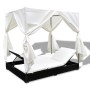 Tumbona con cortinas de ratán sintético negro de vidaXL, Camas para exteriores - Ref: Foro24-42948, Precio: 514,66 €, Descuen...