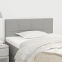 Kopfteil aus hellgrauem Stoff, 80 x 5 x 78/88 cm von , Kopf- und Fußteile - Ref: Foro24-346004, Preis: 38,53 €, Rabatt: %