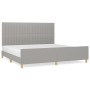 Estructura de cama con cabecero de tela gris claro 200x200 cm