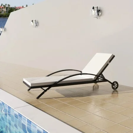 Tumbona con cojín y ruedas ratán sintético negra de vidaXL, Tumbonas - Ref: Foro24-42495, Precio: 175,04 €, Descuento: %