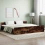 Estructura de cama con cabecero piecero roble ahumado 200x200cm de , Camas y somieres - Ref: Foro24-3203737, Precio: 138,28 €...