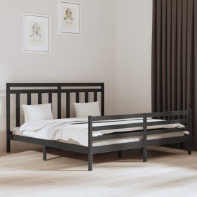 Estructura de cama de madera maciza de pino gris 200x200 cm en Camas y somieres | Comprar online en Foro24