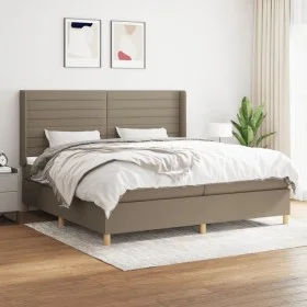 Cama box spring con colchón tela gris taupe 200x200 cm de , Camas y somieres - Ref: Foro24-3132101, Precio: 761,80 €, Descuen...