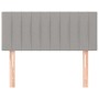 Kopfteil aus hellgrauem Stoff, 90 x 5 x 78/88 cm von , Kopf- und Fußteile - Ref: Foro24-346214, Preis: 48,93 €, Rabatt: %