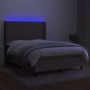 Cama box spring colchón y luces LED tela gris taupe 140x190 cm de , Camas y somieres - Ref: Foro24-3138473, Precio: 512,64 €,...