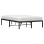 Estructura de cama de metal negro 120x200 cm de , Camas y somieres - Ref: Foro24-373653, Precio: 103,37 €, Descuento: %