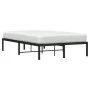 Estructura de cama de metal negro 120x190 cm de , Camas y somieres - Ref: Foro24-373652, Precio: 89,21 €, Descuento: %