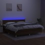 Cama box spring con colchón LED tela marrón oscuro 180x200 cm de , Camas y somieres - Ref: Foro24-3133656, Precio: 532,71 €, ...