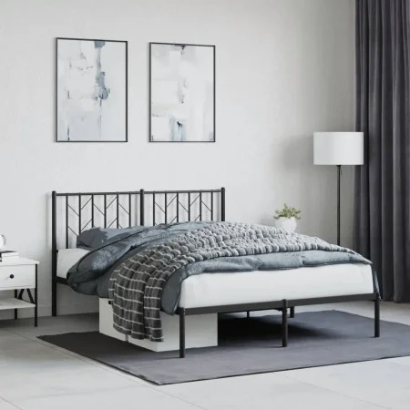 Bed frame with black metal headboard 140x200 cm by , Beds and slatted bases - Ref: Foro24-374438, Price: 123,12 €, Discount: %