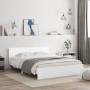 Weißer Bettrahmen mit Kopfteil 140x200 cm von , Betten und Lattenroste - Ref: Foro24-3207483, Preis: 133,96 €, Rabatt: %