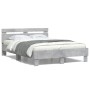 Cama con cabecero madera de ingeniería gris hormigón 135x190 cm de , Camas y somieres - Ref: Foro24-3207444, Precio: 136,49 €...