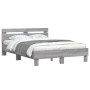 Sonoma-graues Holzwerkstoffbett mit Kopfteil 135 x 190 cm von , Betten und Lattenroste - Ref: Foro24-3207446, Preis: 140,71 €...