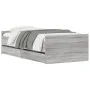Estructura de cama con cajones gris Sonoma 90x200 cm de , Camas y somieres - Ref: Foro24-3207376, Precio: 171,11 €, Descuento: %