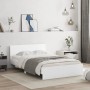 Weißer Bettrahmen mit Kopfteil 135x190 cm von , Betten und Lattenroste - Ref: Foro24-3207504, Preis: 167,95 €, Rabatt: %