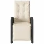 Sillón reclinable de jardín con reposapiés ratán PE negro by , Garden chairs - Ref: Foro24-365184, Price: 145,87 €, Discount: %
