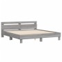 Sonoma-graues Holzwerkstoffbett mit Kopfteil 180 x 200 cm von , Betten und Lattenroste - Ref: Foro24-3207404, Preis: 169,73 €...