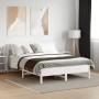Bettgestell mit Kopfteil aus weißem Kiefernholz, 135 x 190 cm von , Betten und Lattenroste - Ref: Foro24-842667, Preis: 124,8...