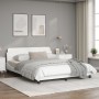 Bettgestell mit Kopfteil aus weißem Kunstleder, 160 x 200 cm von , Betten und Lattenroste - Ref: Foro24-373219, Preis: 154,67...