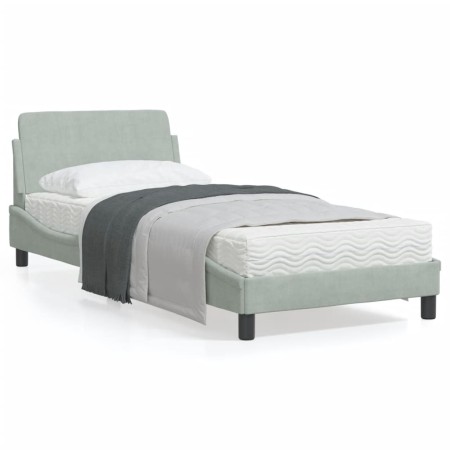 Estructura de cama con cabecero terciopelo gris claro 90x200 cm de , Camas y somieres - Ref: Foro24-373112, Precio: 111,17 €,...