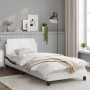 Estructura de cama con cabecero cuero sintético blanco y negro de , Camas y somieres - Ref: Foro24-373124, Precio: 114,10 €, ...