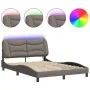 Bettgestell mit LED-Leuchten, taupegrauer Stoff, 140 x 190 cm von , Betten und Lattenroste - Ref: Foro24-3213701, Preis: 223,...