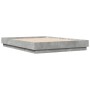 Estructura de cama madera de ingeniería gris hormigón 135x190cm de , Camas y somieres - Ref: Foro24-3209880, Precio: 120,98 €...