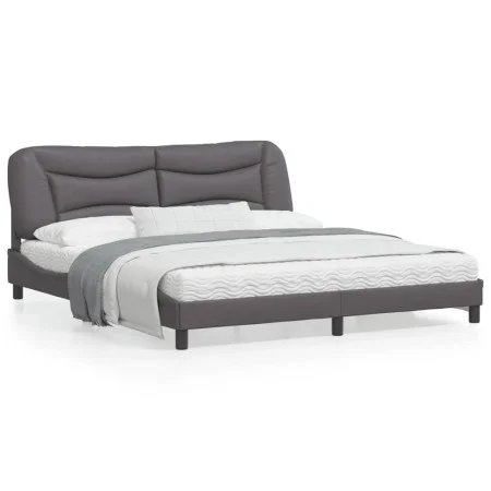 Estructura de cama con luz LED cuero sintético gris 180x200 cm de , Camas y somieres - Ref: Foro24-3213951, Precio: 262,78 €,...