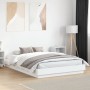Bettgestell mit weißen LED-Leuchten 140x200 cm von , Betten und Lattenroste - Ref: Foro24-3209793, Preis: 183,24 €, Rabatt: %