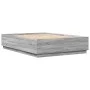 Estructura cama con luces LED madera gris Sonoma 140x200 cm de , Camas y somieres - Ref: Foro24-3209616, Precio: 173,93 €, De...