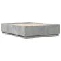 Estructura de cama madera de ingeniería gris hormigón 140x200cm de , Camas y somieres - Ref: Foro24-3209705, Precio: 148,52 €...