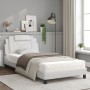 Bett mit weißer Kunstledermatratze 100x200 cm von , Betten und Lattenroste - Ref: Foro24-3208776, Preis: 303,20 €, Rabatt: %