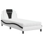 Bett mit schwarz-weißer Kunstledermatratze 90x200 cm von , Betten und Lattenroste - Ref: Foro24-3208774, Preis: 273,80 €, Rab...