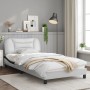 Bettgestell mit schwarz-weißem Kopfteil aus Kunstleder von , Betten und Lattenroste - Ref: Foro24-3207987, Preis: 157,43 €, R...