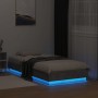 Estructura de cama con luces LED gris hormigón 75x190 cm de , Camas y somieres - Ref: Foro24-839549, Precio: 98,19 €, Descuen...
