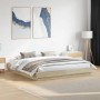 Estructura de cama madera de ingeniería roble Sonoma 200x200 cm de , Camas y somieres - Ref: Foro24-3209830, Precio: 137,87 €...