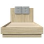 Estructura de cama cabecero luces LED roble Sonoma 90x200 cm de , Camas y somieres - Ref: Foro24-3210033, Precio: 165,09 €, D...