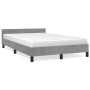Estructura cama con cabecero terciopelo gris claro 120x190 cm de , Camas y somieres - Ref: Foro24-379547, Precio: 122,77 €, D...