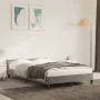 Bettgestell mit hellgrauem Samtkopfteil 120x190 cm von , Betten und Lattenroste - Ref: Foro24-379547, Preis: 120,84 €, Rabatt: %
