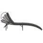 Tumbona con cojín ratán sintético gris 55x199x50 cm de , Tumbonas - Ref: Foro24-368247, Precio: 114,30 €, Descuento: %