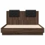 Estructura cama con cabecero luces LED roble Sonoma 135x190 cm de vidaXL, Camas y somieres - Ref: Foro24-3210051, Precio: 187...