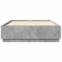 Estructura de cama madera de ingeniería gris hormigón 150x200cm de vidaXL, Camas y somieres - Ref: Foro24-3209698, Precio: 15...