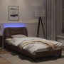 Bettgestell mit LED-Leuchten braunes Kunstleder 90x200 cm von vidaXL, Betten und Lattenroste - Ref: Foro24-3213908, Preis: 17...